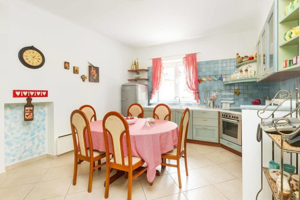 Apartments Dora Split Bagian luar foto