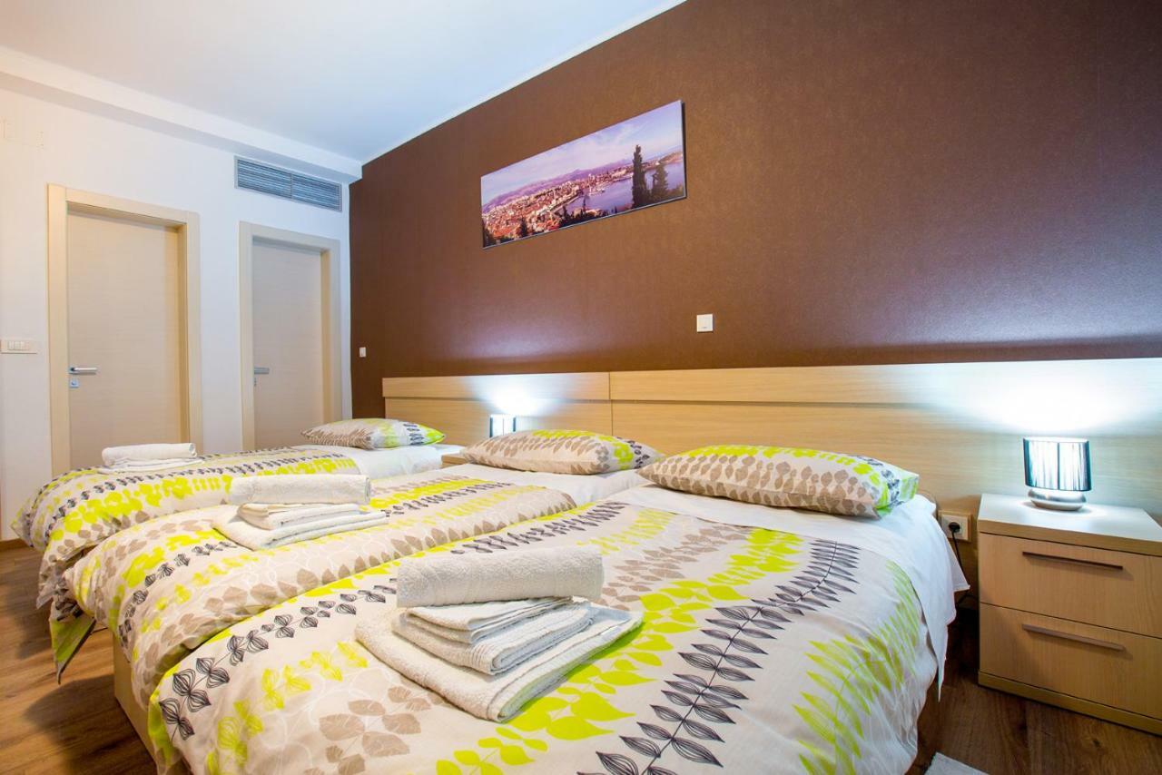 Apartments Dora Split Bagian luar foto