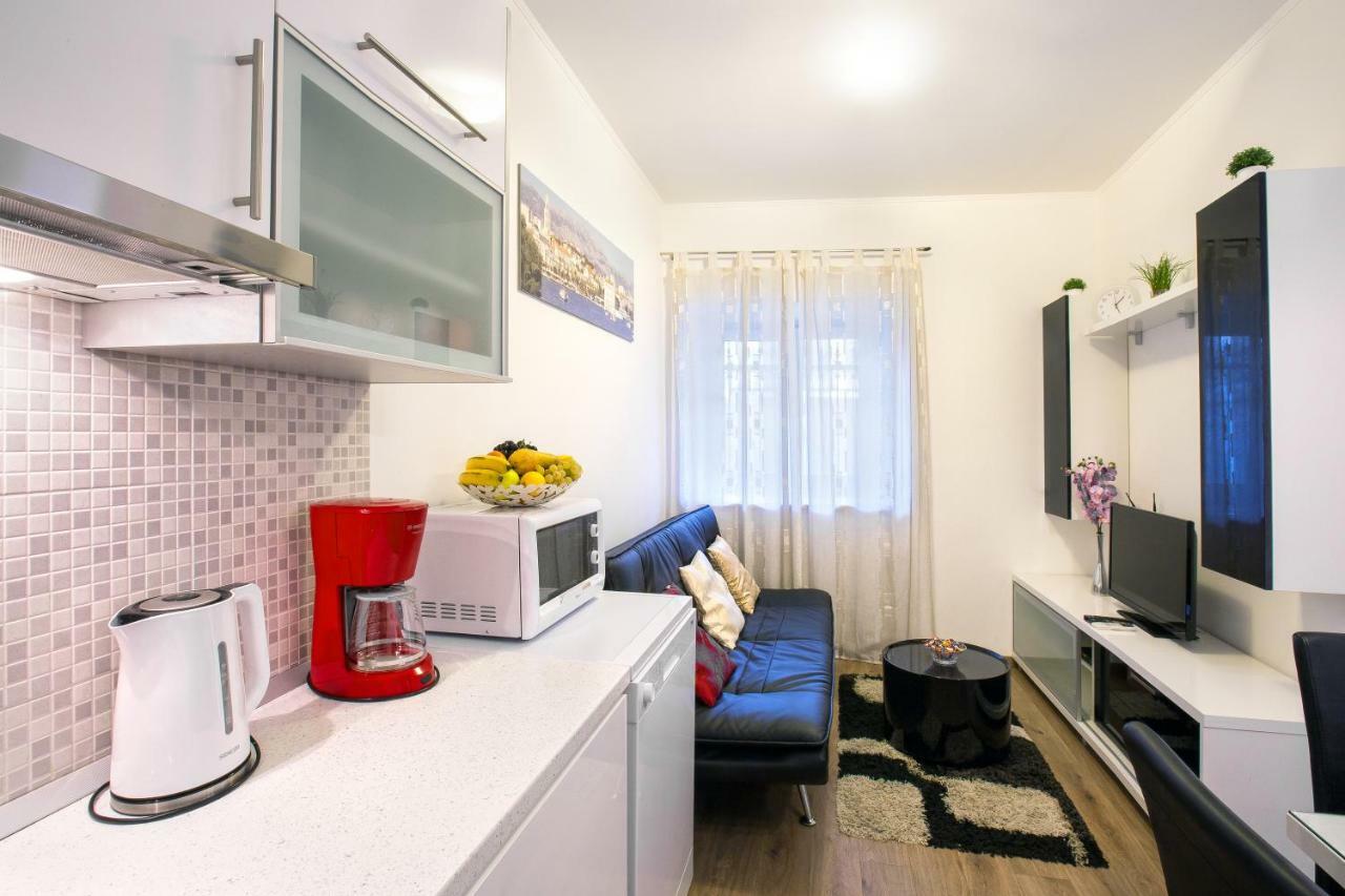 Apartments Dora Split Bagian luar foto